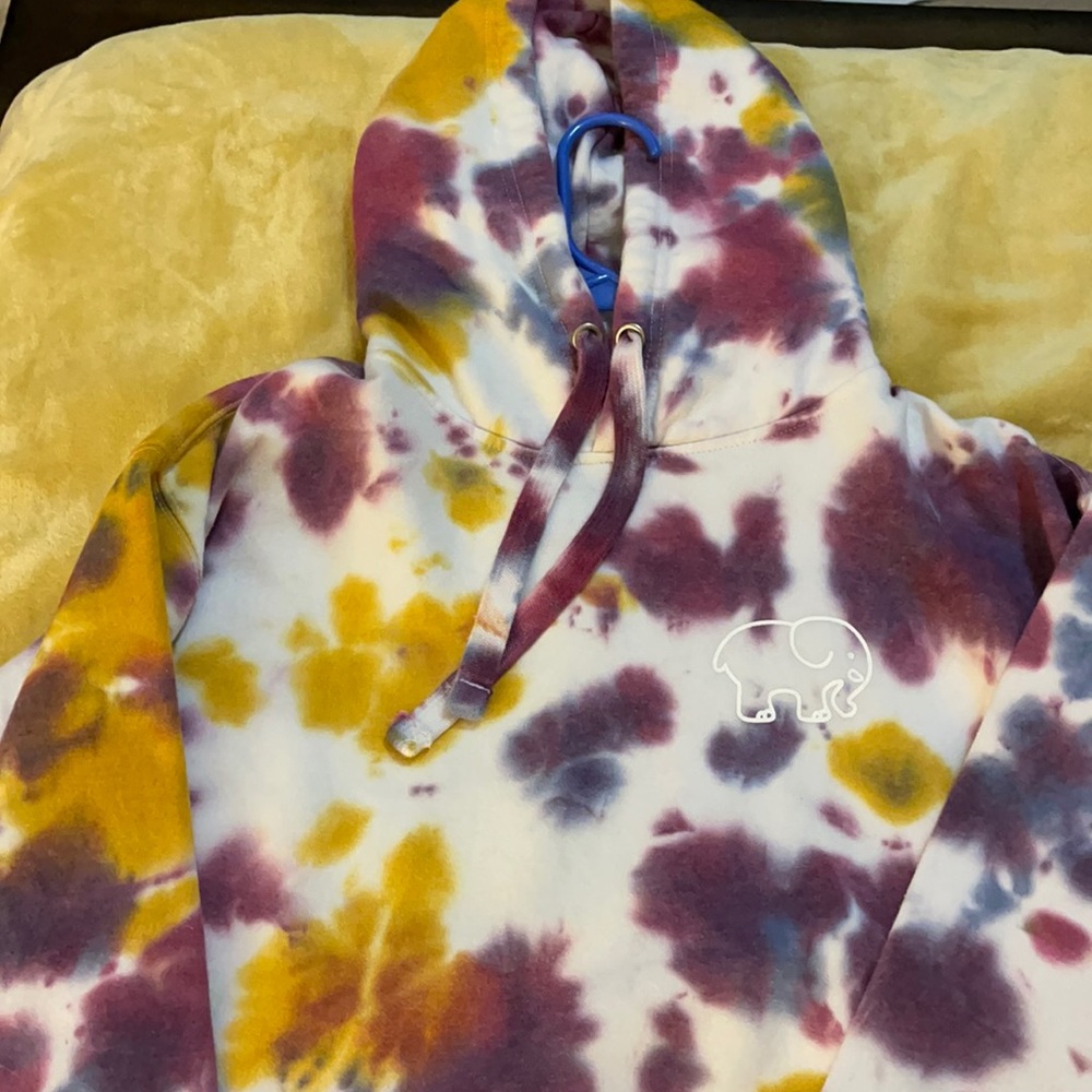 Size large tie-dye Ivory Ella pullover